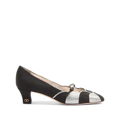 Valentino Garavani Women Black Fabric Bowow Pumps