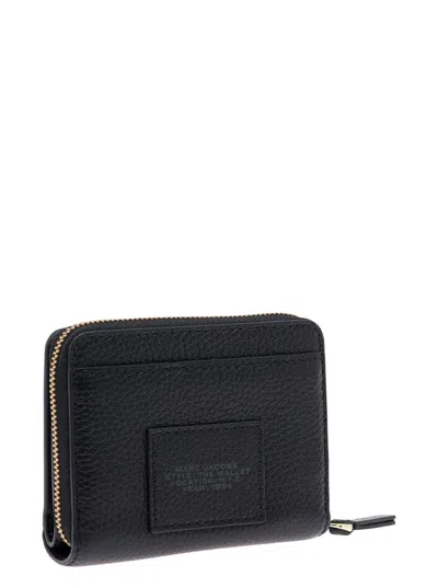 Marc Jacobs 'the Mini' Black Wallet With Engraved Logo On The Front In Hammered Leather Woman