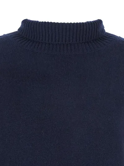 Soft Goat Boyfriend Turtleneck