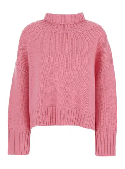 Soft Goat Girlfriend Turtleneck