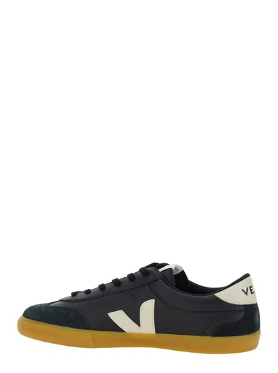 Veja Volley Black Sneaker With Side Logo And Lettering Logo On The Heel In Organic Cotton Unisex