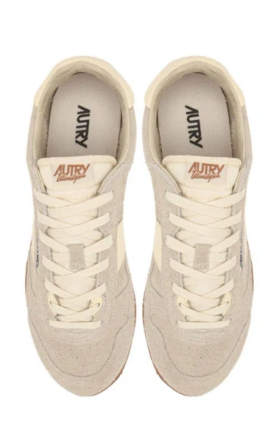 Autry "windspin" Low Sneaker In Neutrals
