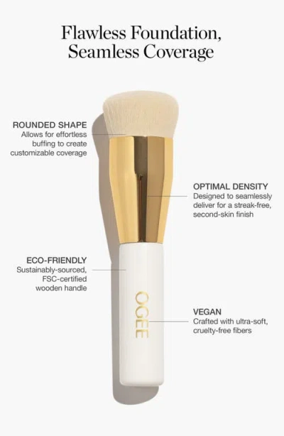 Ogee The Base Brush In White