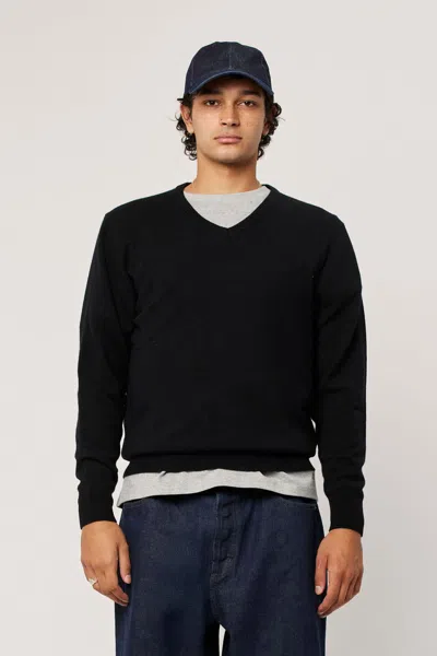 Rolla's One Cashmere V-neck Knit