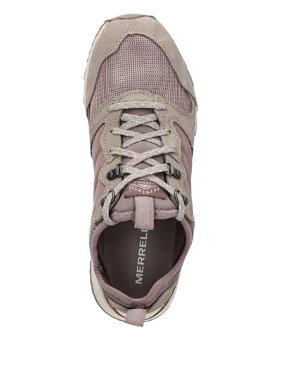 网面拼接登山运动鞋