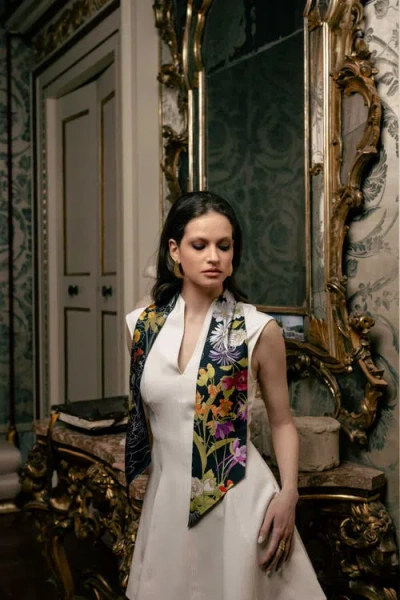 Elizabetta Vanessa In Multi