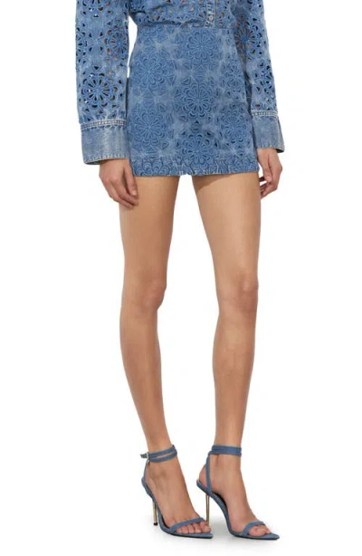 Alice And Olivia Rubi Low-rise Denim Micro Skirt
