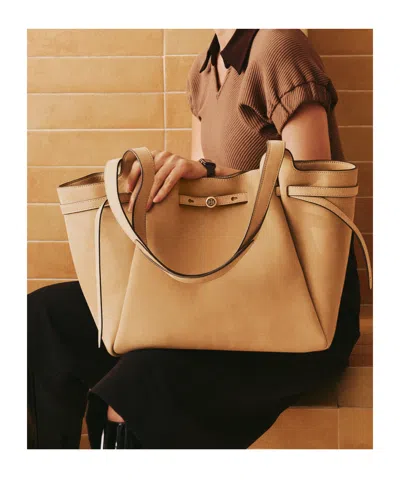 Tory Burch Jacquemus Ovalo Clutch