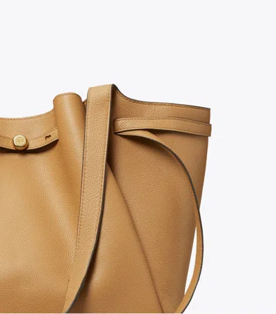 Tory Burch Jacquemus Ovalo Clutch