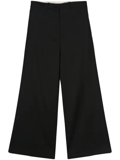 Low Classic Wide Wool Trouser Featuring Back Pockets