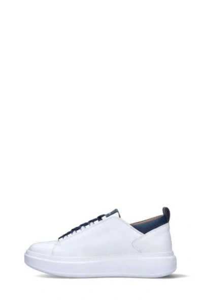 Alexander Smith Sneakers