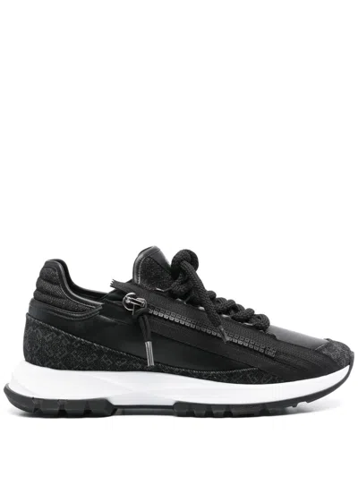 Givenchy Spektre Runner Low-top Sneakers In Black