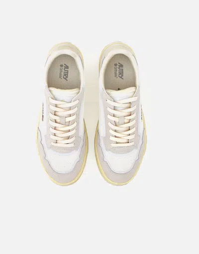 Autry Wildpace Low Sneakers In White Mesh And Suede