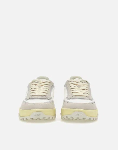 Autry Wildpace Low Sneakers In White Mesh And Suede