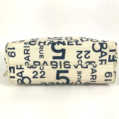 Pre-owned Chanel Navy White Canvas Clutch Bag ()