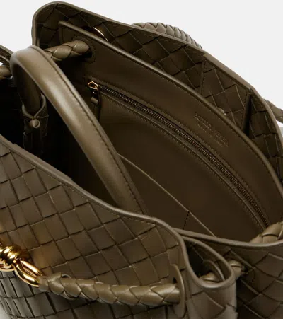 Bottega Veneta Andiamo Intrecciato Medium Leather Tote Bag In Green