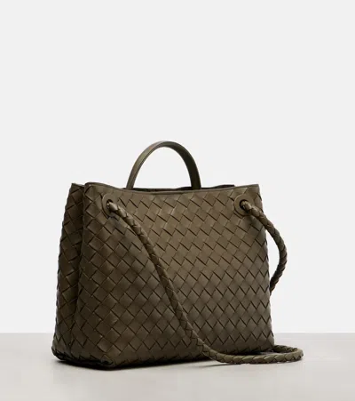 Bottega Veneta Andiamo Intrecciato Medium Leather Tote Bag In Green