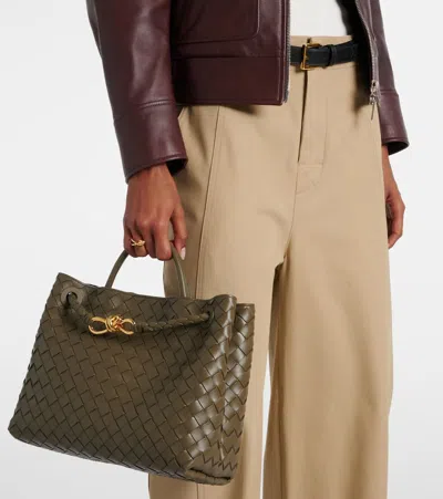 Bottega Veneta Andiamo Intrecciato Medium Leather Tote Bag In Green