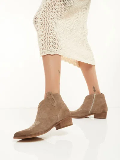 Ovyè Ovye Boots