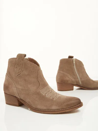 Ovyè Ovye Boots