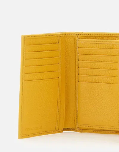 Coccinelle Chic Leather Green Wallet With Multiple Compartments
