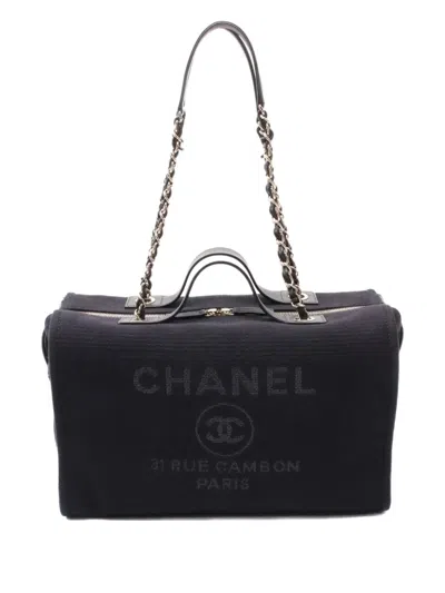Pre-owned Chanel 2010s Deauville Shoulder Bag
