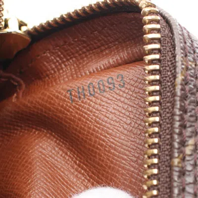 Pre-owned Louis Vuitton Brown Coated Canvas Shoulder Bag ()