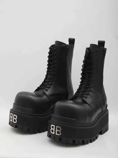 Balenciaga Black Ankle Boots With Logo Plaque On The Front And Side Zips In Leather Man