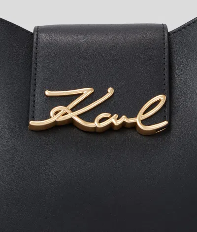 Karl Lagerfeld Hobo Signature Negro Logo Dorado In Black
