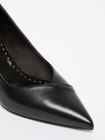 Max Mara Minimalist Leather Highheels In Black