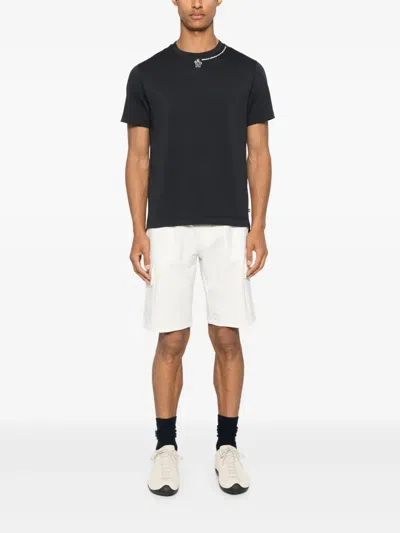 Moncler T-shirt Con Logo In Black