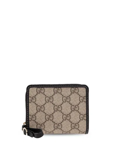 Gucci Women Gg Emblem Zipped Wallet