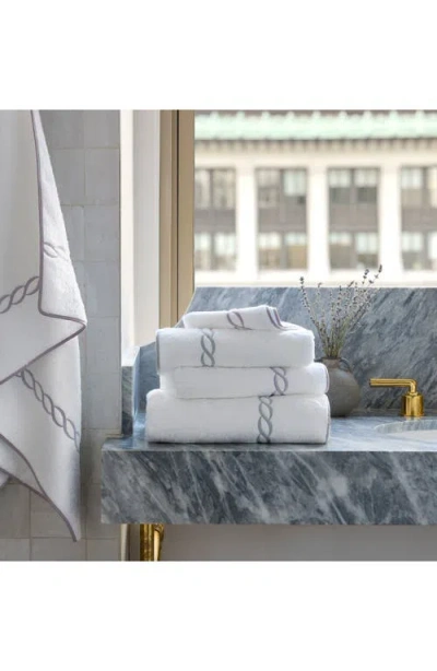 Matouk Classic Chain Wash Cloth