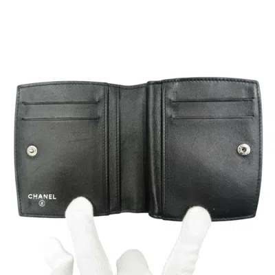 Pre-owned Chanel Black Yellow Patent Leather Wallet (bi-fold) ()