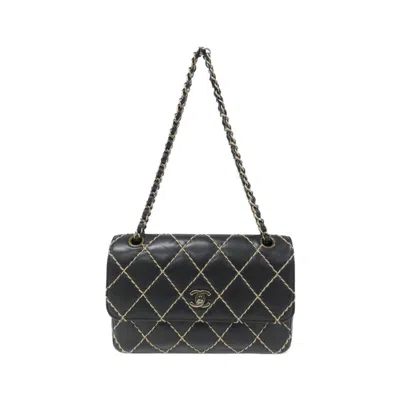 Pre-owned Chanel Wild Stitch Beige Black Leather Shoulder Bag ()