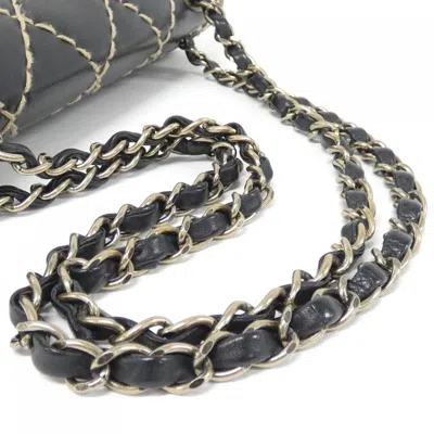 Pre-owned Chanel Wild Stitch Beige Black Leather Shoulder Bag ()