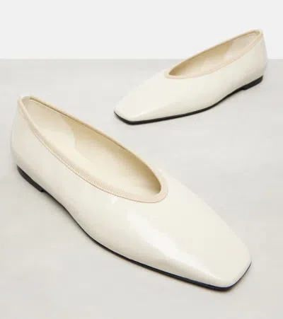 Totême Minimalist Croc-embossed Patent Leather Ballerina Flats