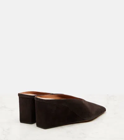 Alaïa 75 Suede Point-toe Wedge Mules In Brown