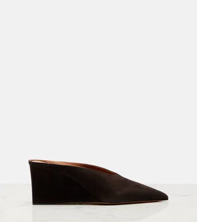 Alaïa 75 Suede Point-toe Wedge Mules In Brown