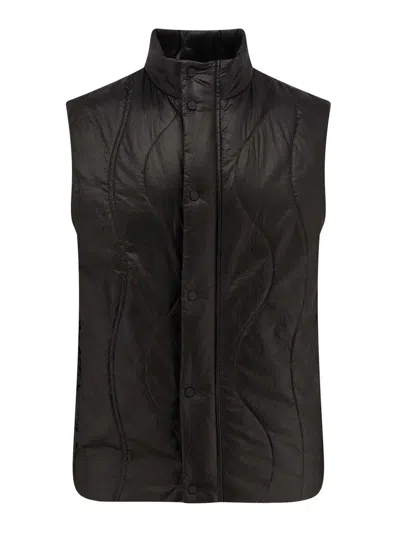 Laminar Padded And Quilted Sleeveless Jacket