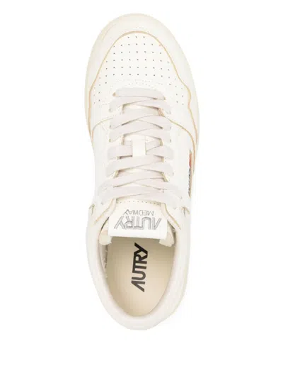 Autry Medalist Low Sneakers