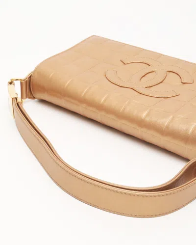 Pre-owned Chanel Chocolate Bar Bag In Gold