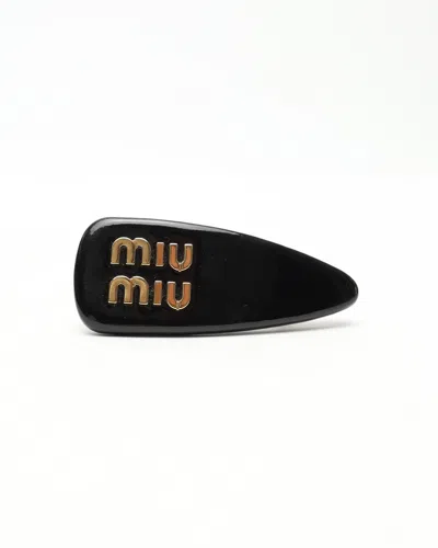 Miu Miu Patent Leather Hair Clip In Briarwood