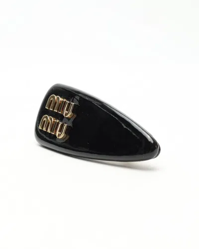 Miu Miu Patent Leather Hair Clip In Briarwood