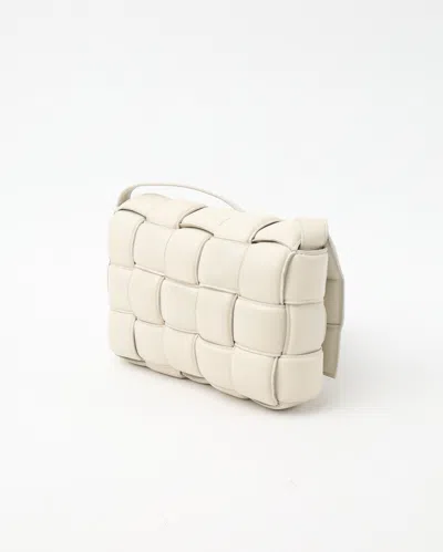 Bottega Veneta Small Intrecciato Leather Cassette Crossbody Bag In 9009 White-gold