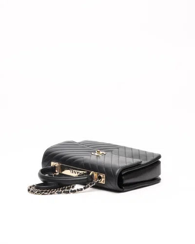 Pre-owned Chanel Medium Trendy Chevron Cc Bag In Black