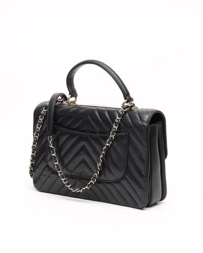 Pre-owned Chanel Medium Trendy Chevron Cc Bag In Black