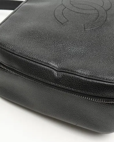 Pre-owned Chanel Cc Caviar Handbag In Black