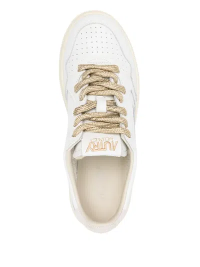 Autry Medalist Low Sneakers In White Leather And Suede Heel Tab In Brown