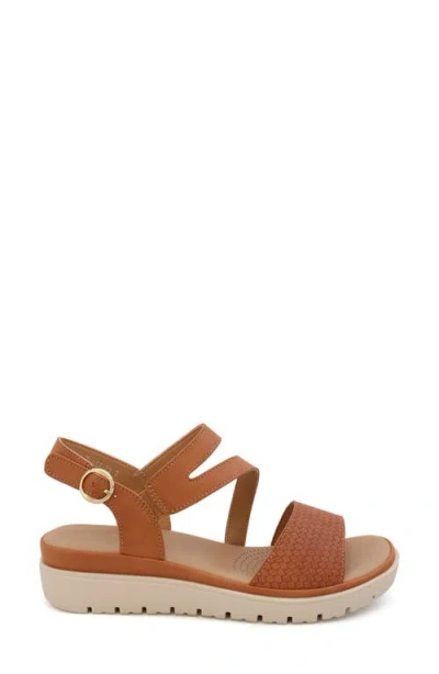 Comoda Designs Tunsa Slingback Platform Sandal